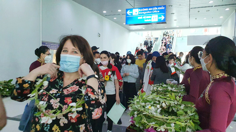 Tổng thu từ khách du lịch của Việt Nam giảm 575.000 tỉ đồng sau hai năm dịch - Tạp chí Kinh tế Sài Gòn