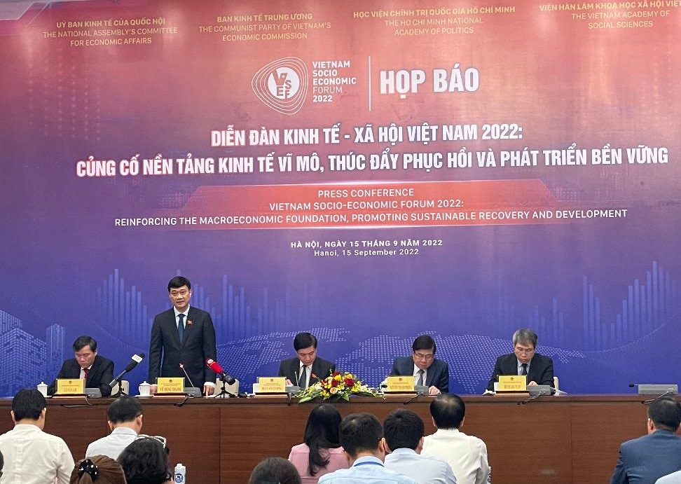 Diễn đàn kinh tế - xã hội Việt Nam 2022 được tổ chức vào ngày 18-9