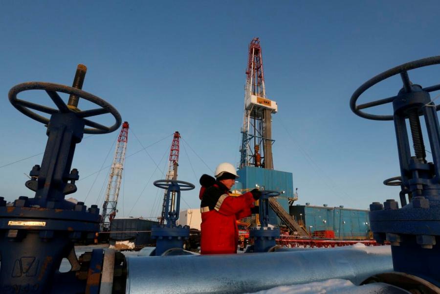 Saudi Arabia và Nga căng thẳng về chuyện giảm lượng dầu
